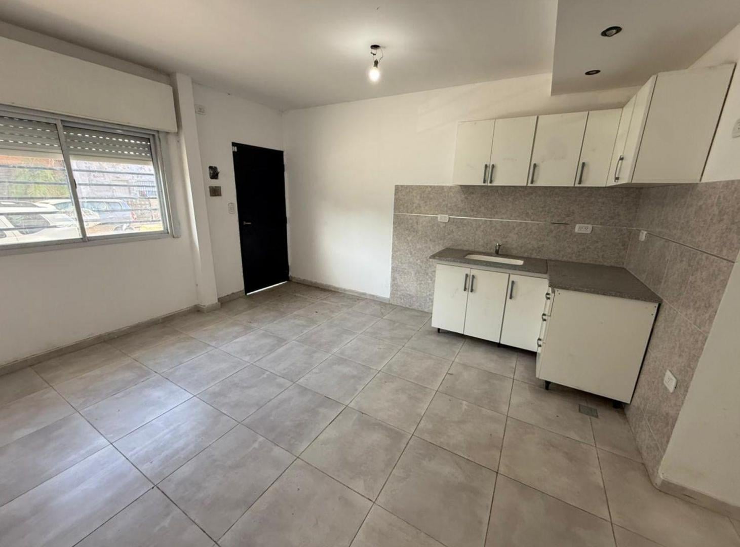 Foto de VENTA DEPARTAMENTO 3 AMBIENTES, LOMAS DEL MIRADOR, imagen 1