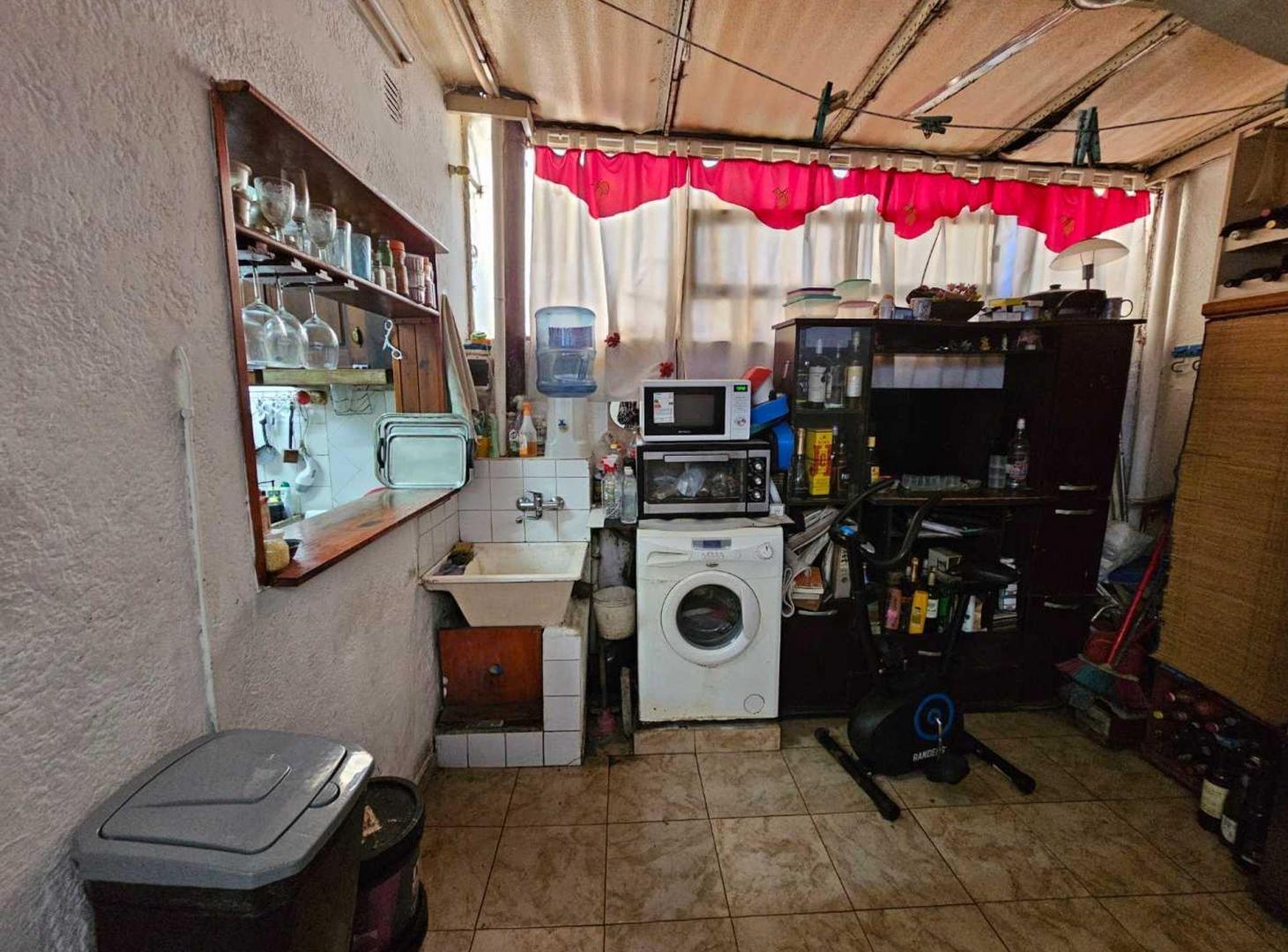 Foto de VENTA CASA DUPLEX 3 AMBIENTES CON COCHERA CASTELAR, imagen 5