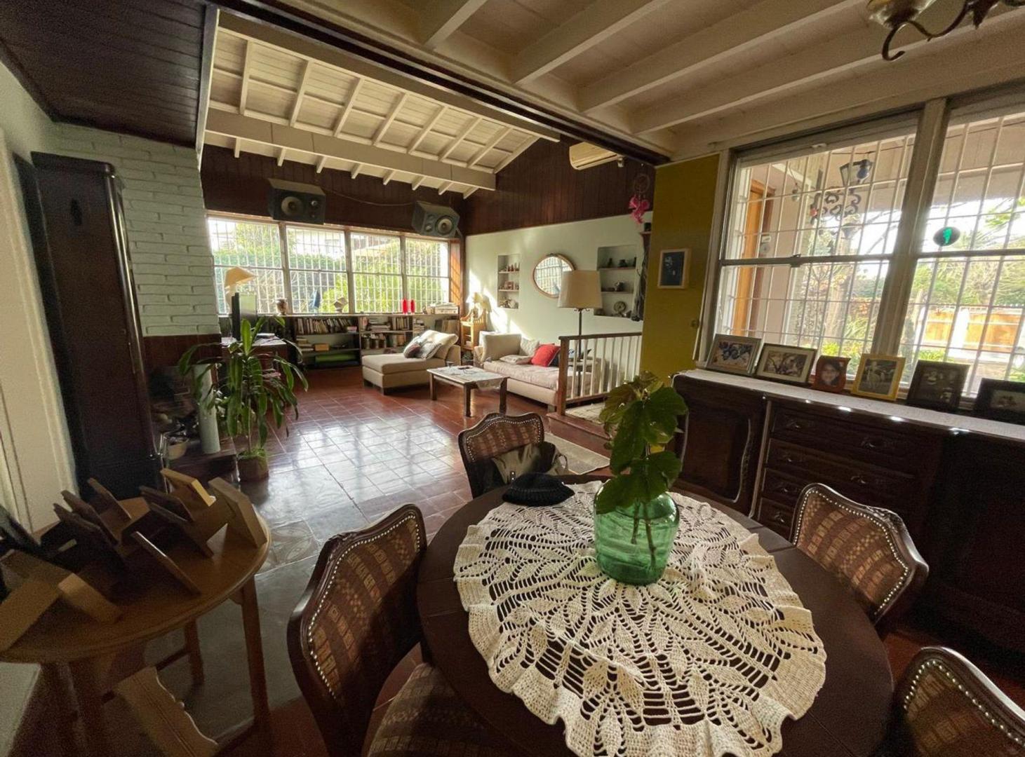 Foto de VENTA CASA 5 AMBIENTES ITUZAINGO NORTE, imagen 2