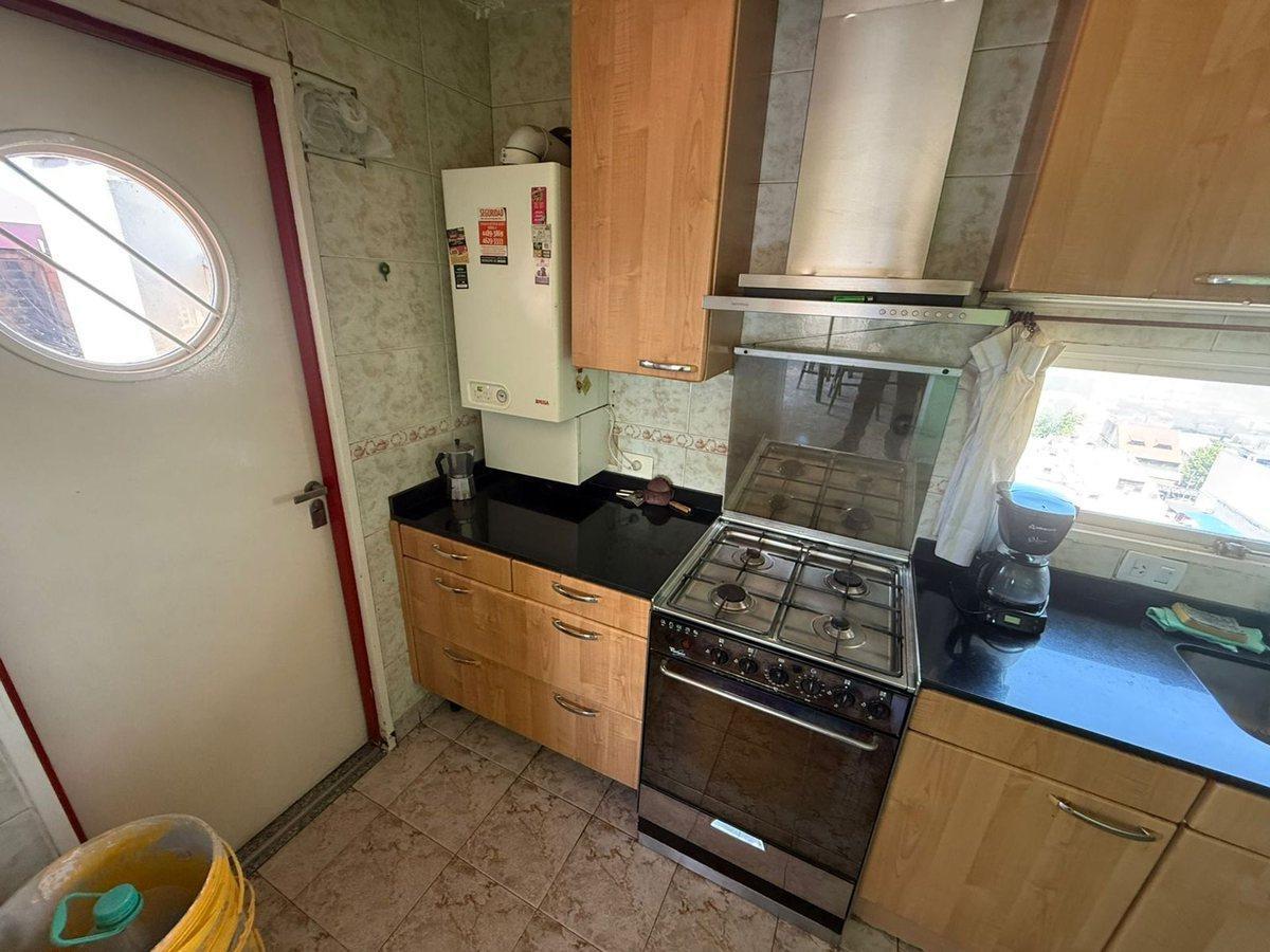 Foto de VENTA DEPARTAMENTO 4 AMBIENTES EN MORON CENTRO, imagen 3