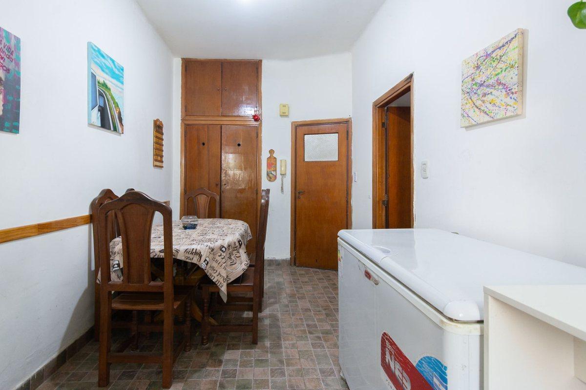 Foto de VENTA CASA 3 AMBIENTES RAMOS MEJIA CON COCHERA, imagen 3