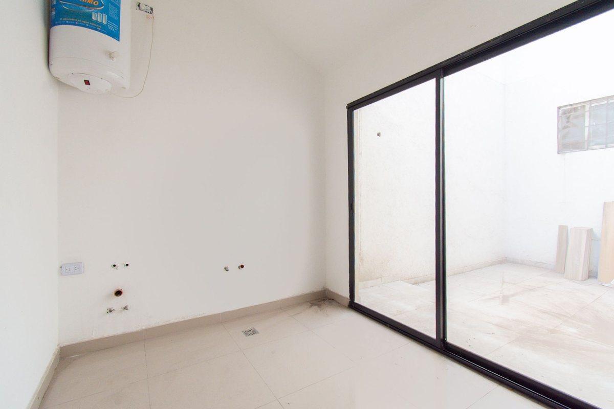 Foto de CASA PH VENTA MORON 4 AMBIENTES A ESTRENAR PERMUTA, imagen 2