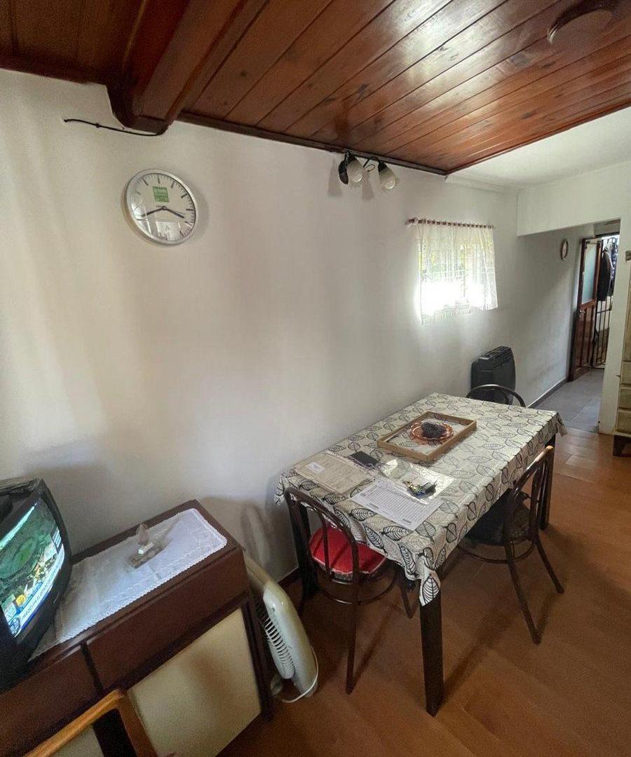 Foto de VENTA PH 2 AMBIENTES CASTELAR CON GUARDACOCHE, imagen 1