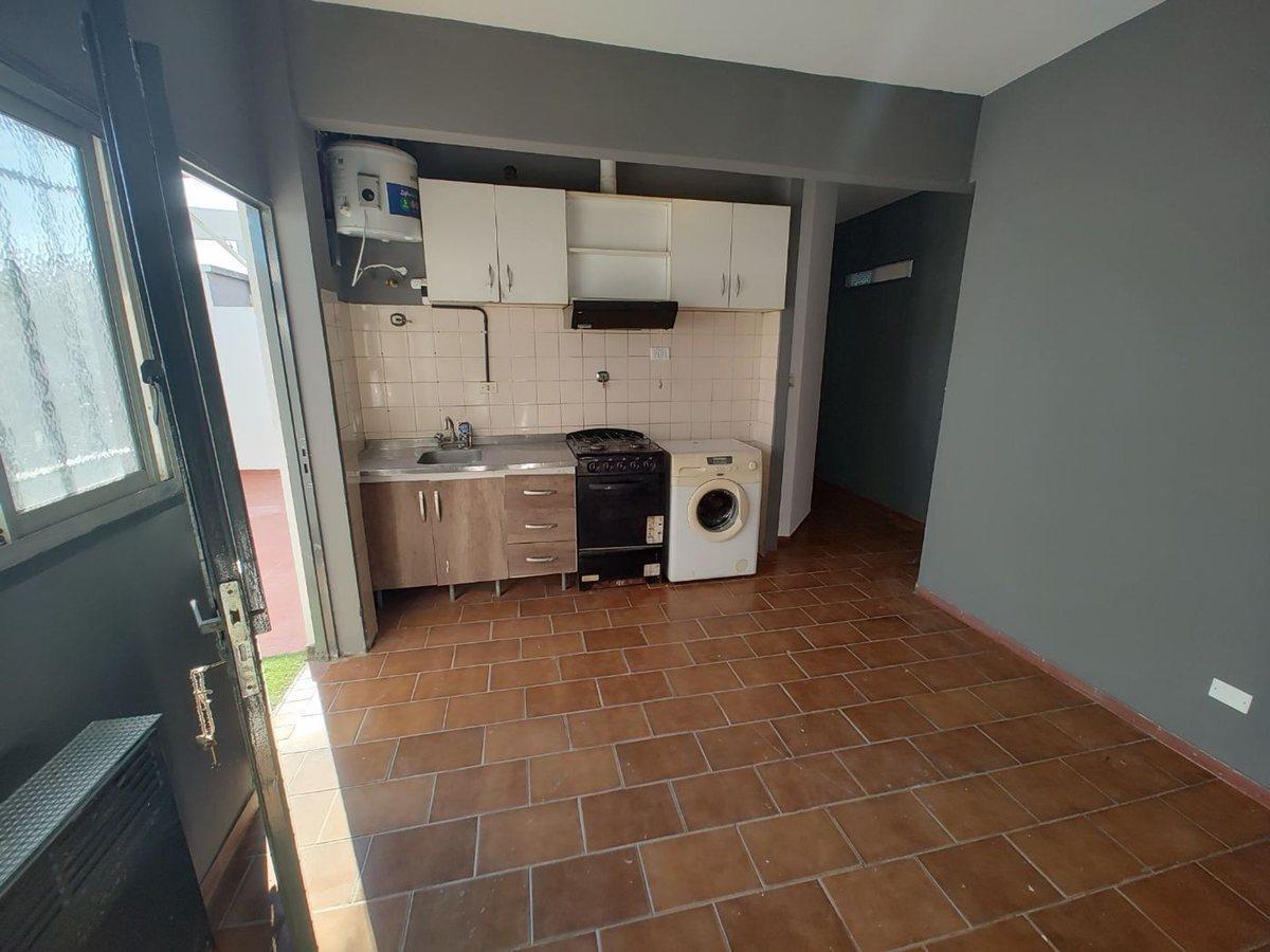 Foto de ALQUILER DEPARTAMENTO PH 3 AMBIENTES, MORON!, imagen 1