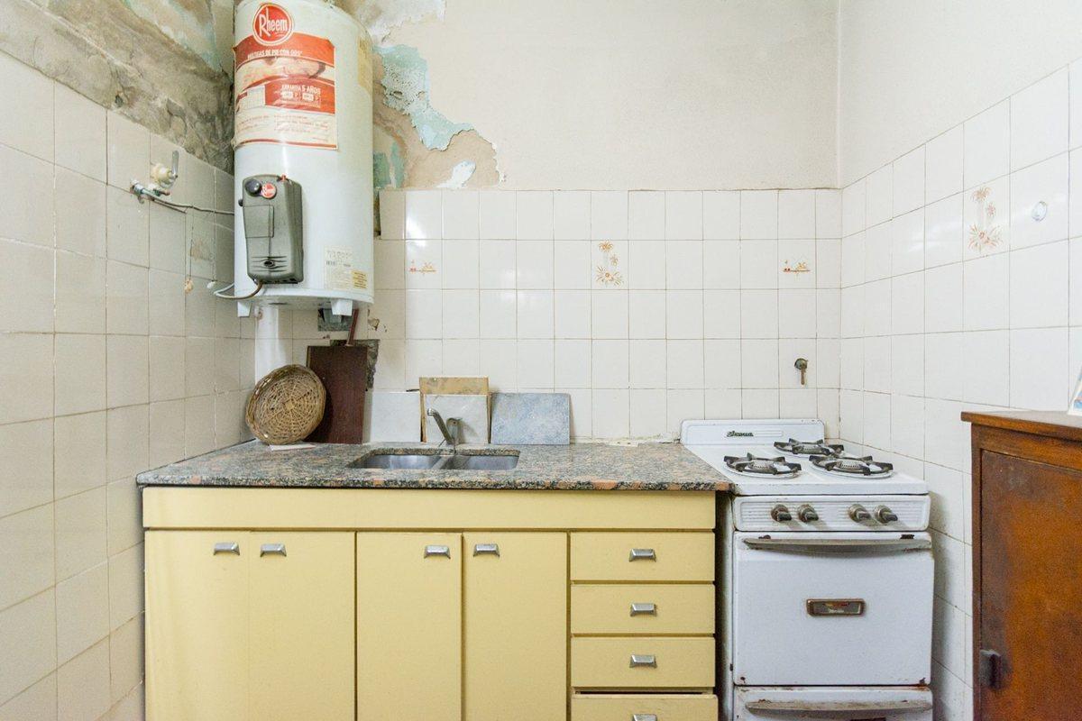 Foto de VENTA CASA DOS AMBIENTES MORON OPORTUNIDAD, imagen 2