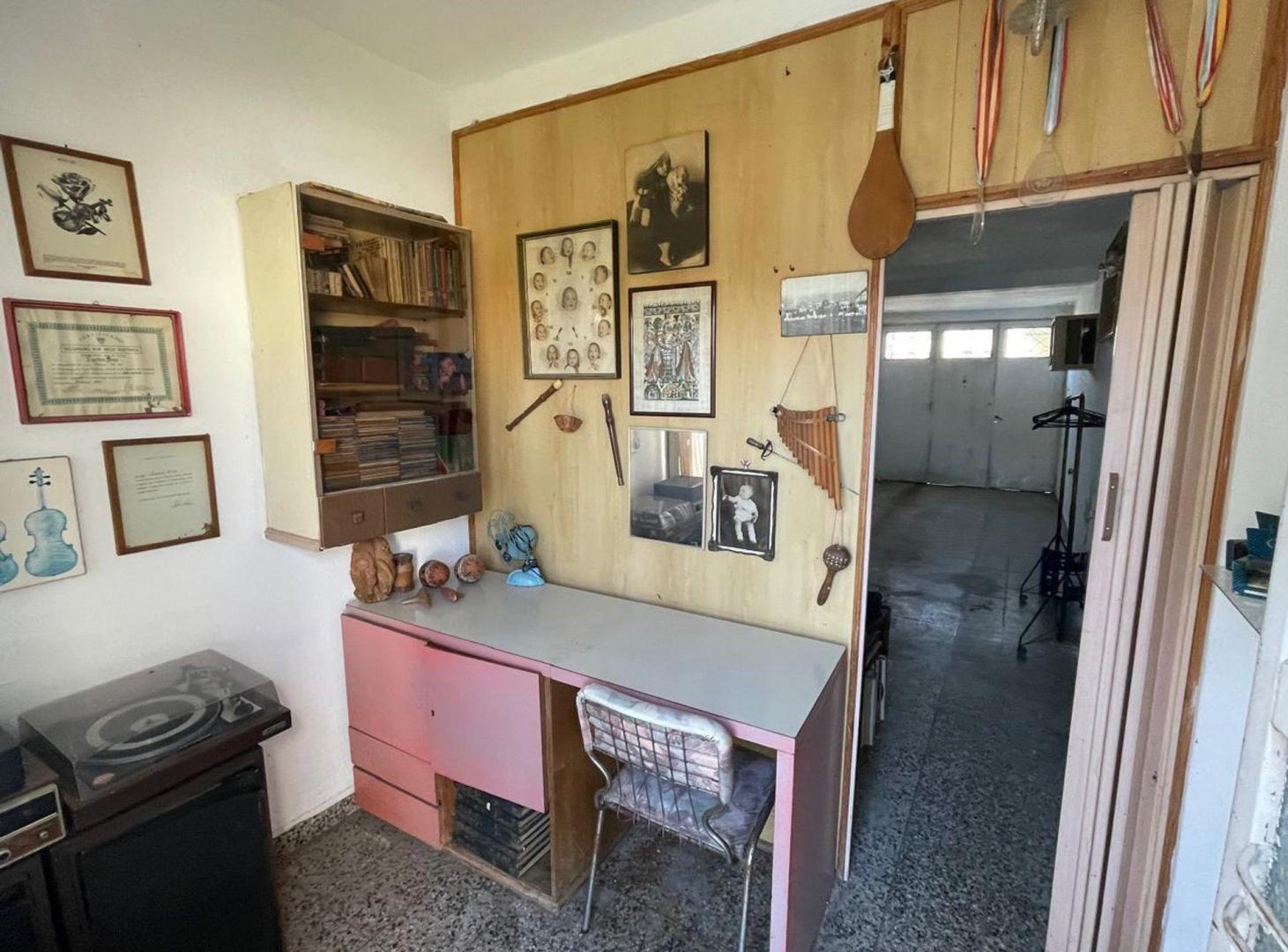 Foto de VENTA CASA TRES AMBIENTES PISCINA MORON, imagen 1
