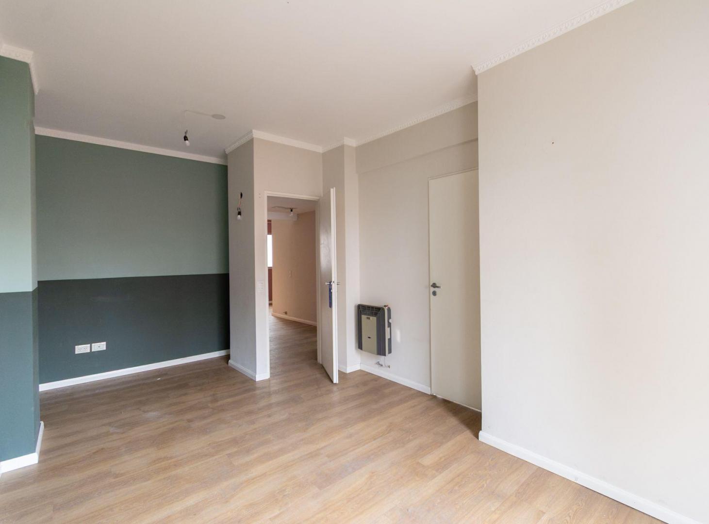 Foto de DEPARTAMENTO EN VENTA 3 AMB. RAMOS MEJIA. COCHERA, imagen 3