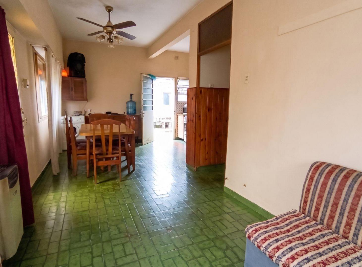 Foto de Venta Casa 4 Ambientes Castelar Sur Apto Credito, imagen 1