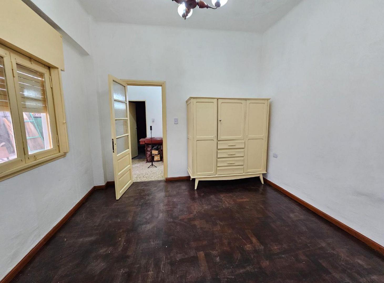 Foto de VENTA IDEAL INVERSOR 3 DEPARTAMENTOS CENTRO MORON, imagen 4