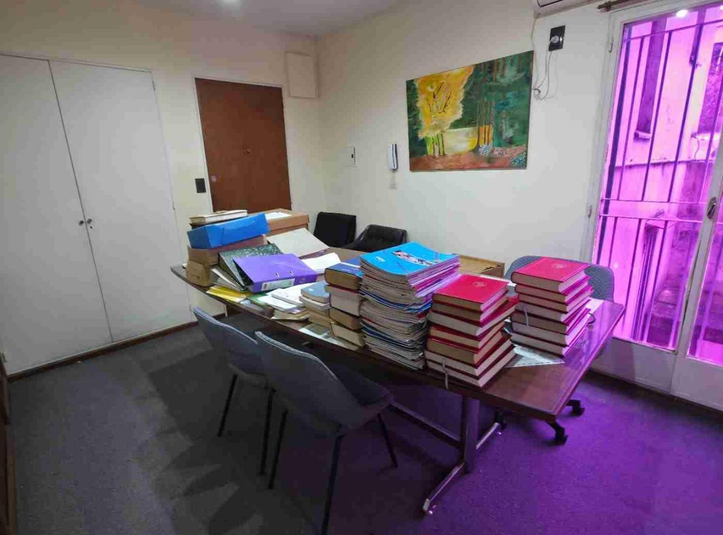 Foto de OFICINA EN VENTA MORÓN CENTRO EXCELENTE UBICACIÓN, imagen 5