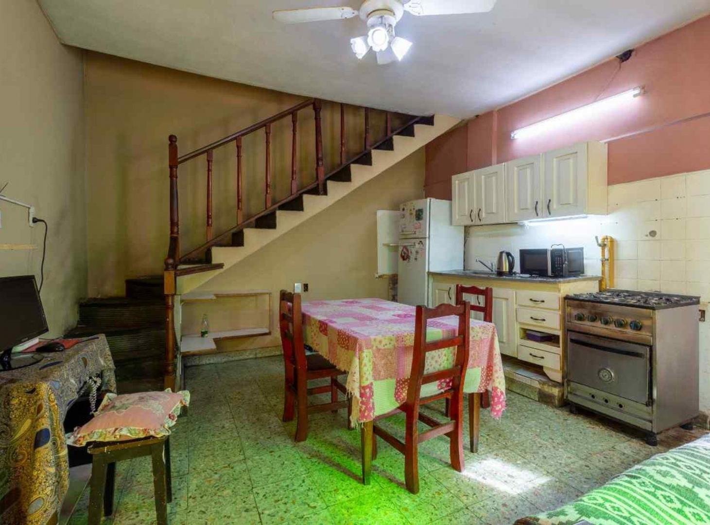 Foto de VENTA CASA/PH 4 AMBIENTES SAENZ PEÑA, imagen 3