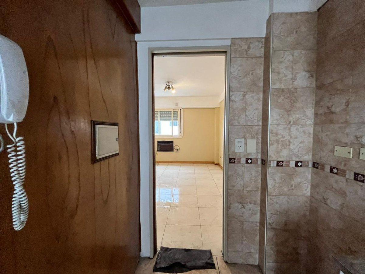 Foto de Venta Departamento 2 Ambientes Moron Centro, imagen 3