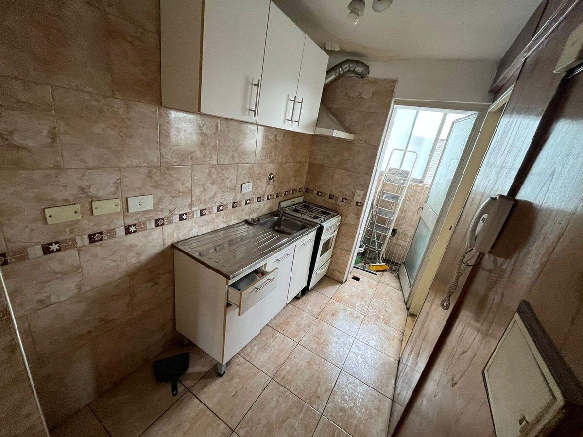 Foto de Venta Departamento 2 Ambientes Moron Centro, imagen 1
