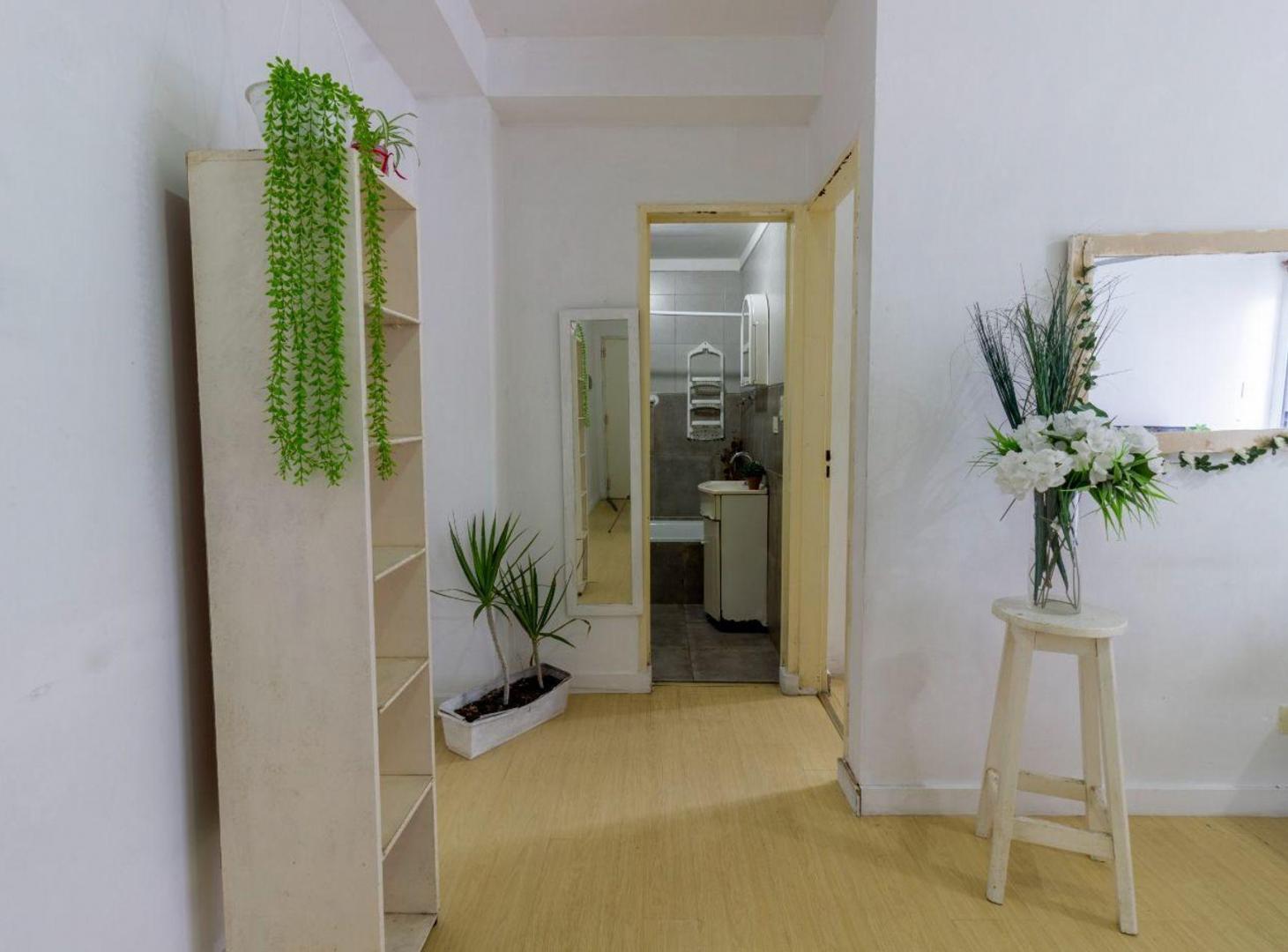 Foto de VENTA DEPARTAMENTO 2 AMBIENTES - MUNRO, imagen 3