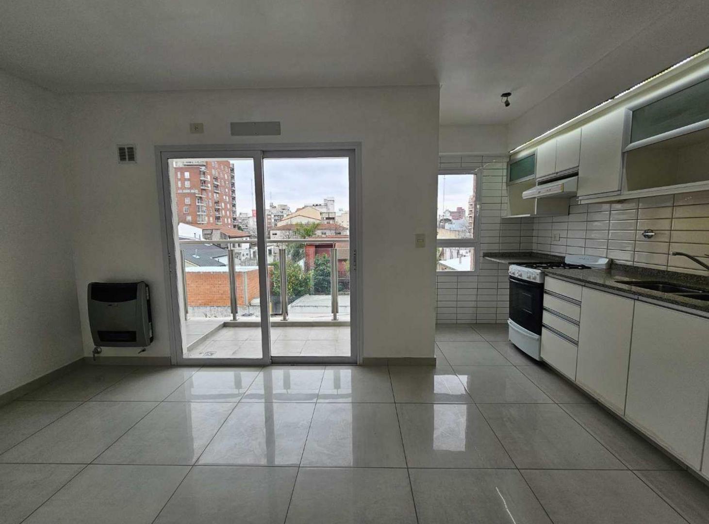 Foto de ALQUILER DEPARTAMENTO DOS AMBIENTES BALCON, imagen 2