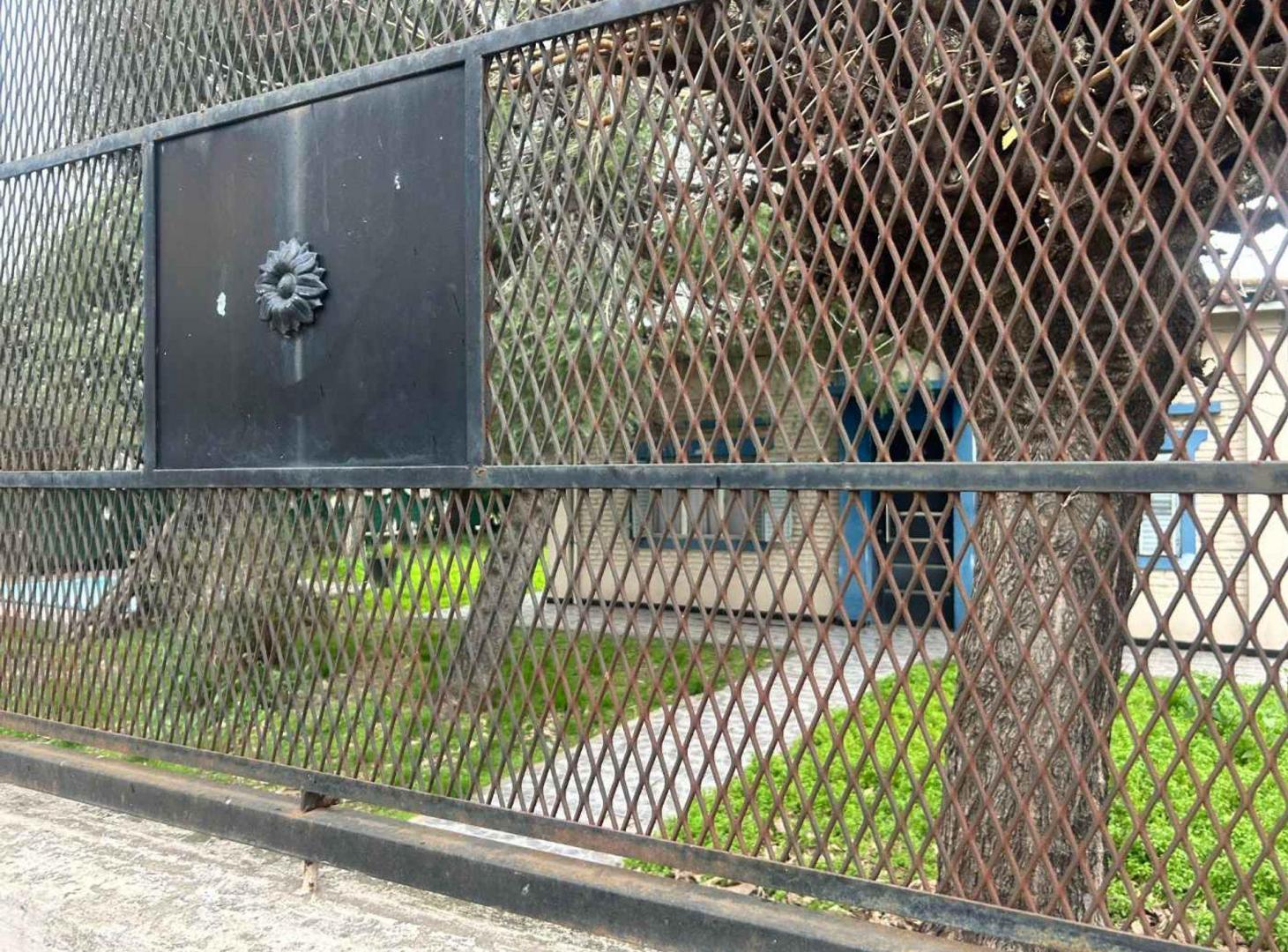 Foto de VENTA CASA CASTELAR A RECICLAR, imagen 3