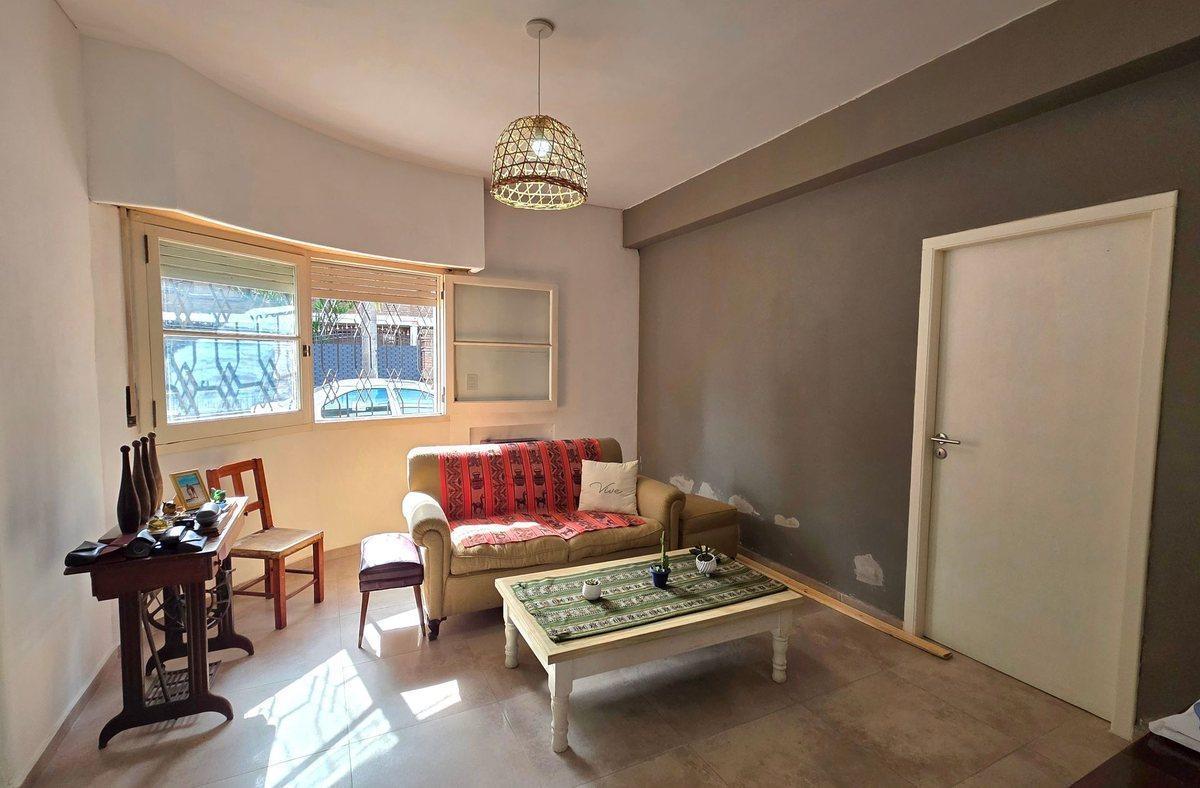 Foto de VENTA CASA 3 AMBIENTES MORON - APTO CRÉDITO, imagen 2