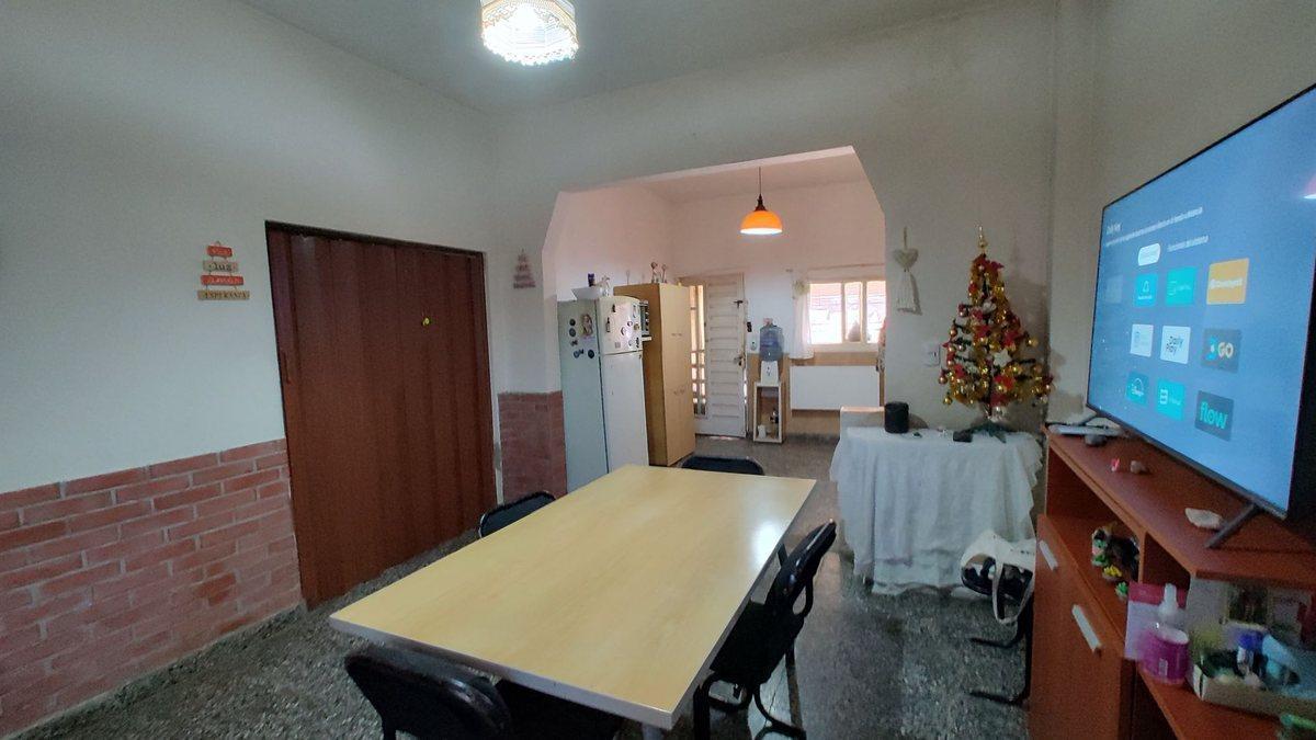 Foto de VENTA CASA 3 AMBIENTES, EL PALOMAR, APTO CREDITO!, imagen 2