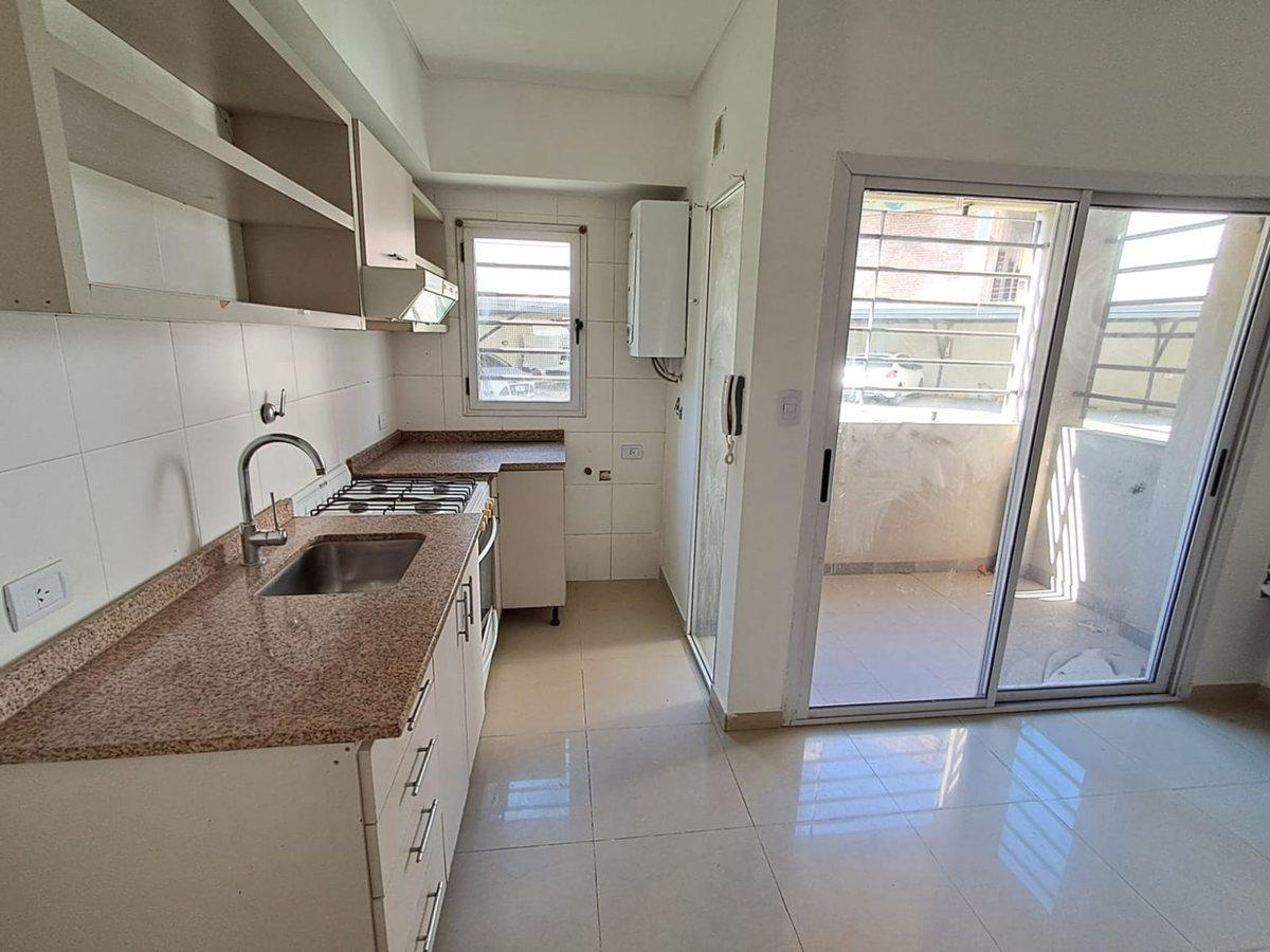 Foto de VENDE DEPARTAMENTO TRES AMBIENTES VILLA CELINA, imagen 1