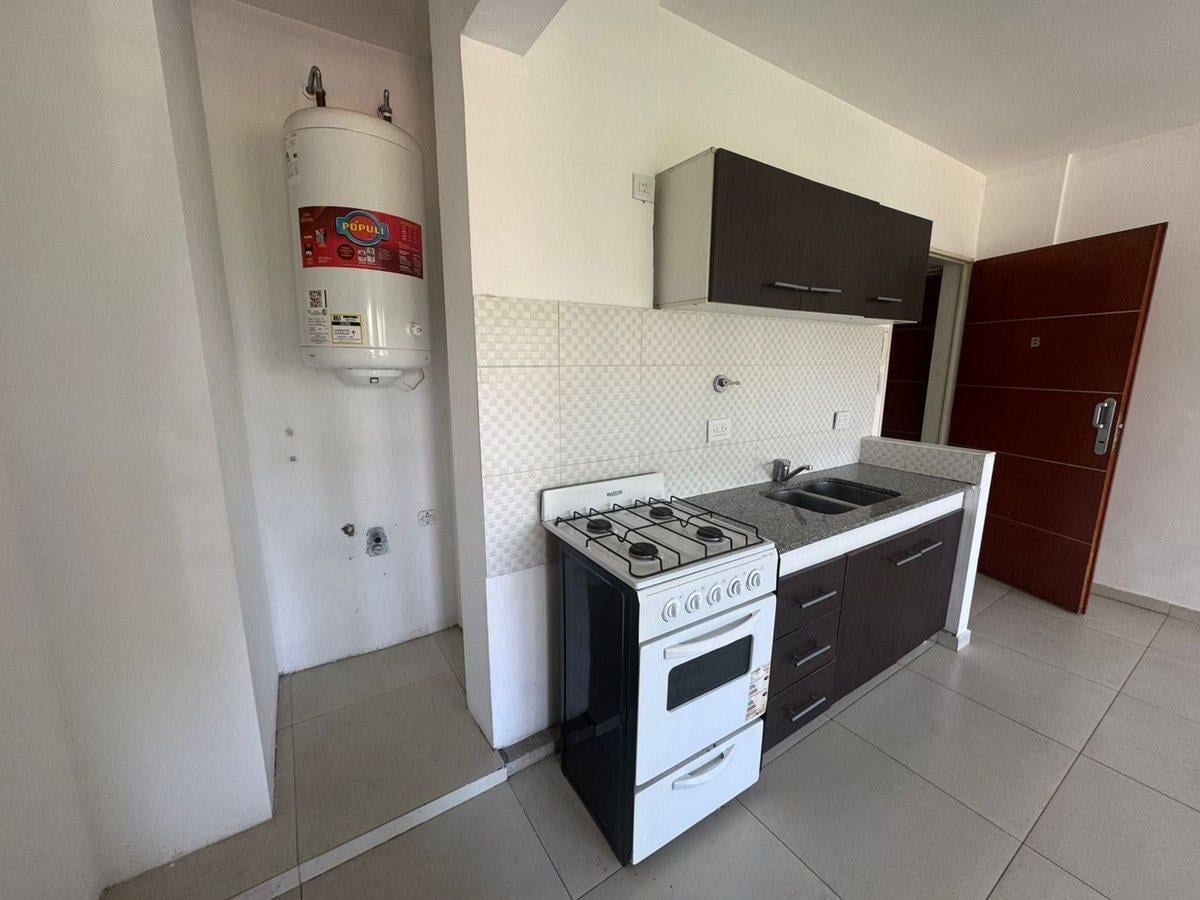 Foto de Departamento Alquiler Morón 2 Ambientes con Gas, imagen 1