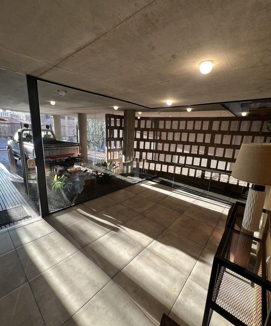 Foto de VENTA DEPARTAMENTO 3 AMBIENTES CASTELAR C/COCHERA, imagen 3
