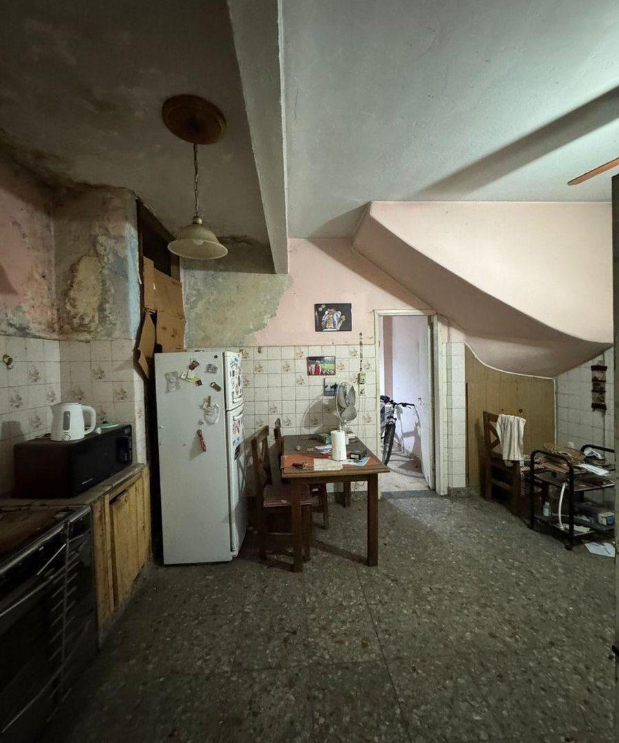 Foto de VENTA CASA 3 AMBIENTES CASTELAR A REFACCIONAR, imagen 1