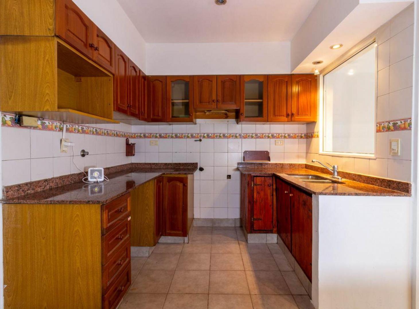 Foto de VENTA CASA/PH 5 AMBIENTES RAMOS MEJIA, imagen 2