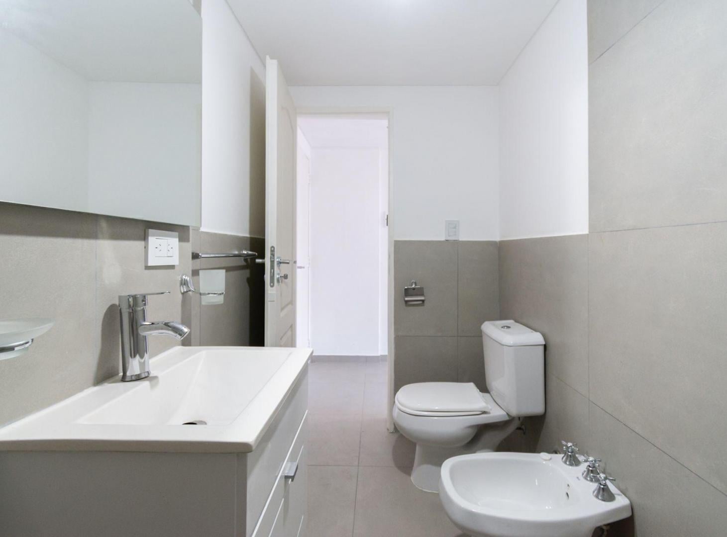 Foto de DEPARTAMENTO VENTA MORON MONOAMBIENTE A ESTRENAR, imagen 3