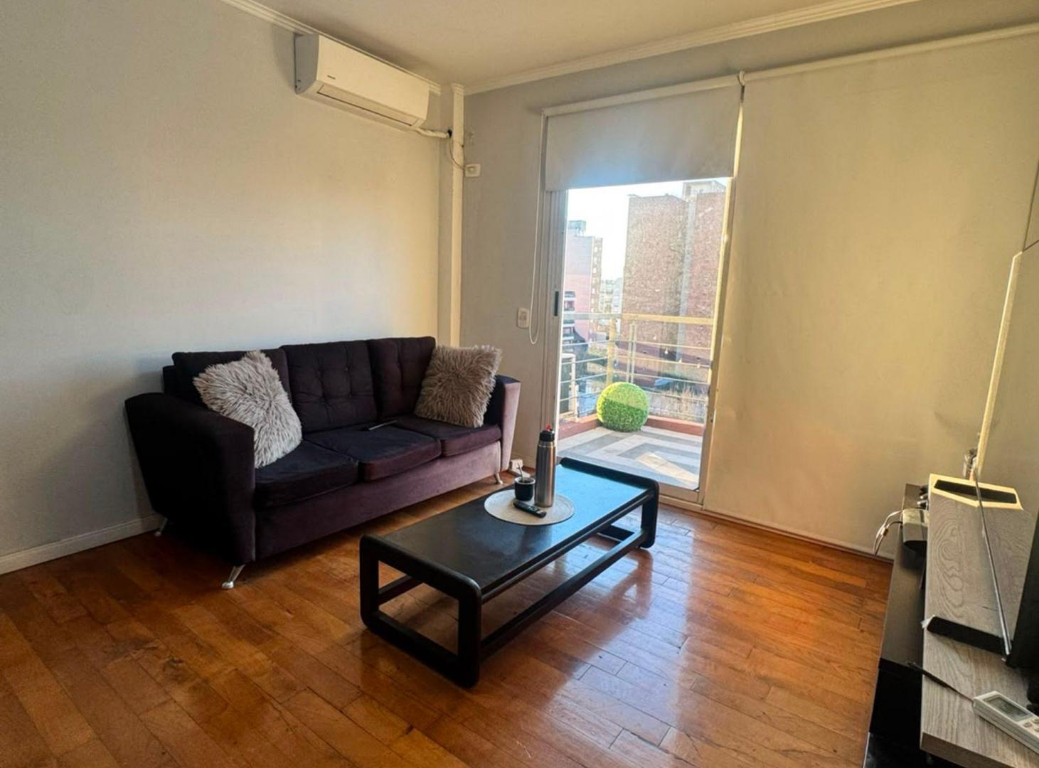 Foto de DEPARTAMENTO EN VENTA. MORÓN 2 AMBIENTES. COCHERA, imagen 2
