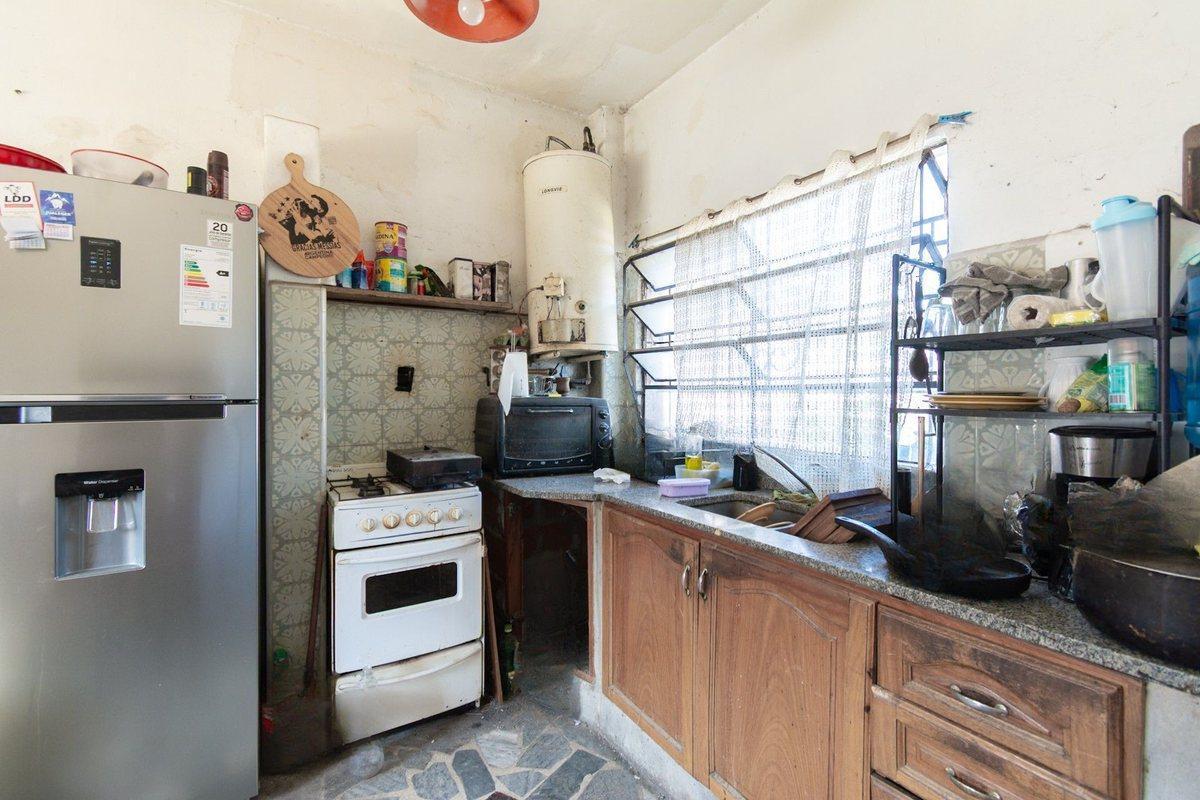Foto de CASA EN VENTA 3 AMBIENTES CASTELAR GRAN PARQUE, imagen 3