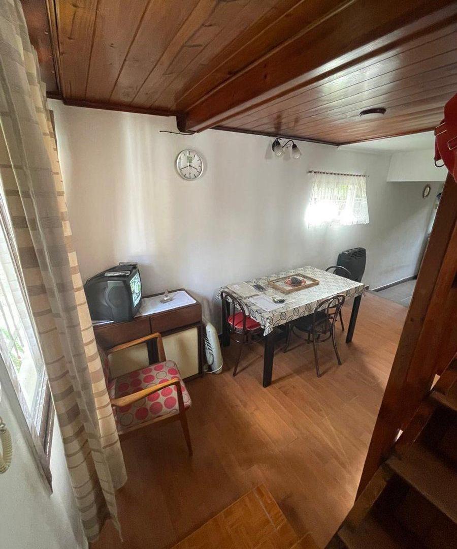 Foto de VENTA PH 2 AMBIENTES CASTELAR CON GUARDACOCHE, imagen 4