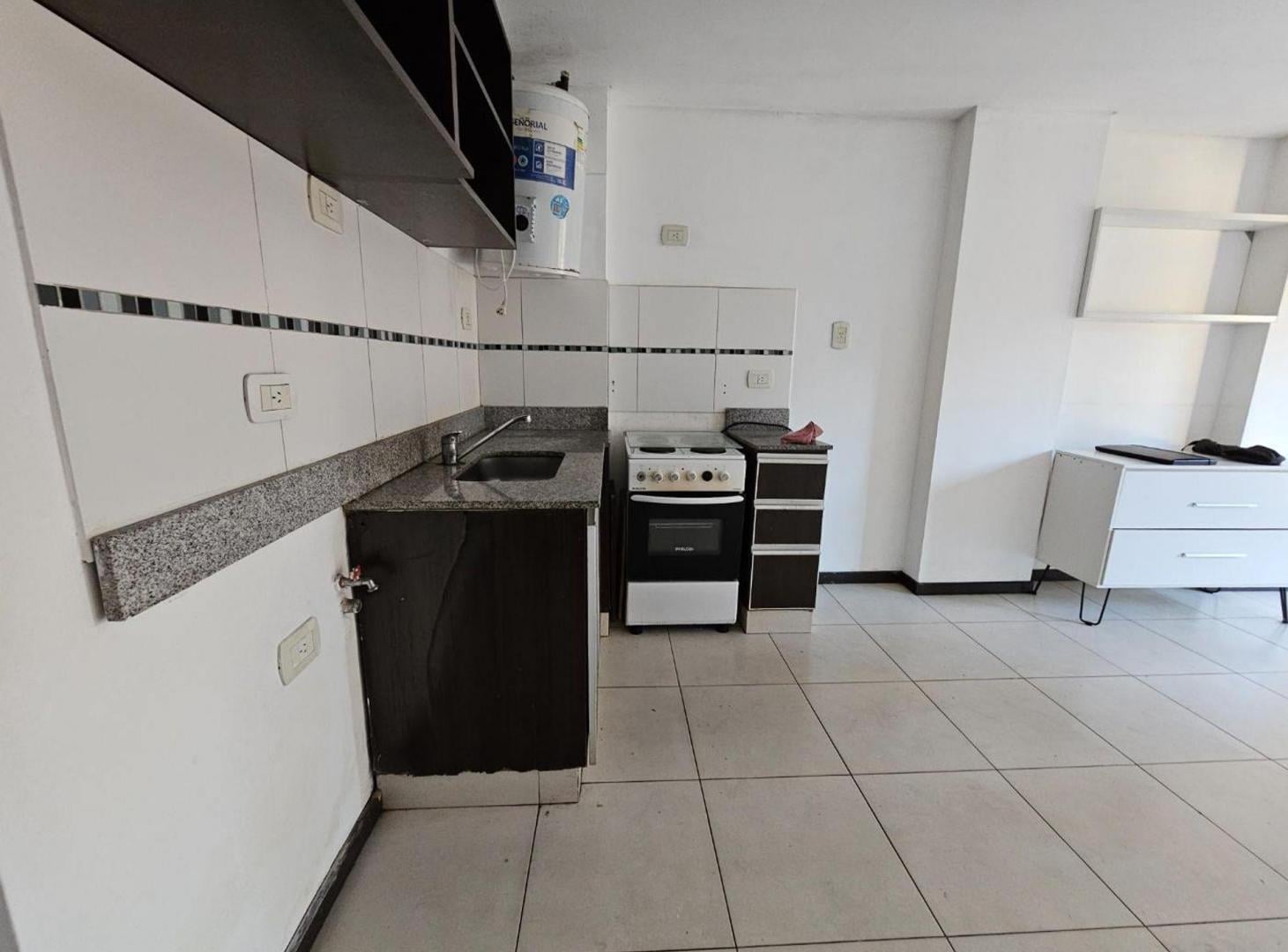 Foto de ALQUILER DEPARTAMENTO 2 AMB BALCON ZONA TRIBUNALES, imagen 4