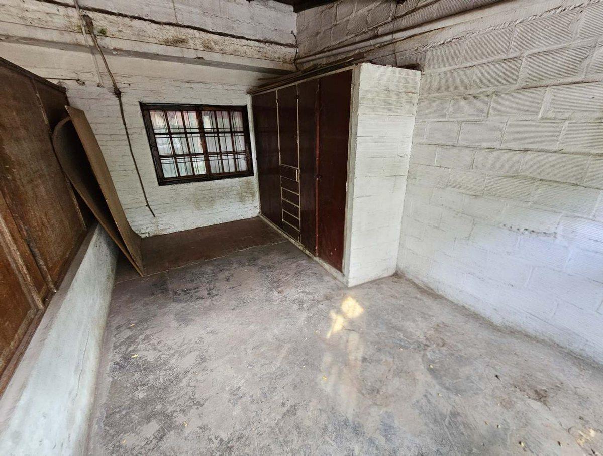 Foto de Casa 4 ambientes venta ituzaingo cochera terraza, imagen 4