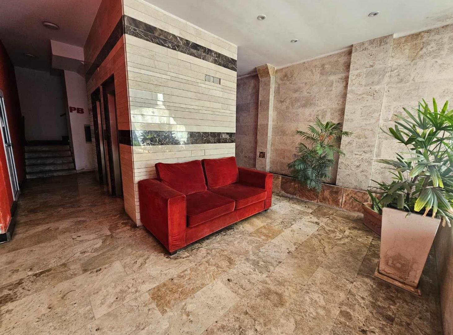 Foto de VENTA DEPARTAMENTO MONOAMBIENTE CON COCHERA MORON, imagen 5