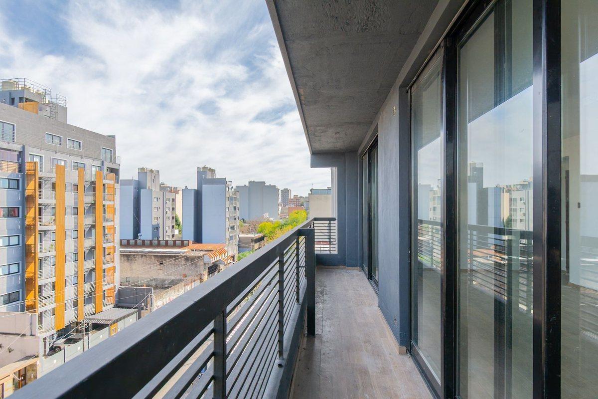 Foto de VENTA DEPARTAMENTO TRES AMBIENTES COCHERA MORON, imagen 5