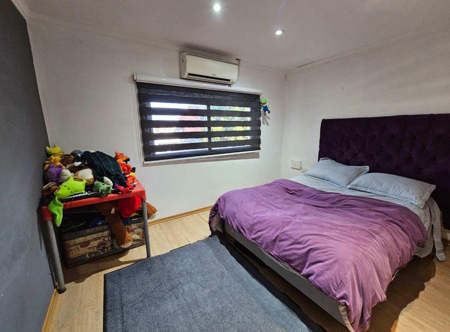 Foto de VENTA CASA 5 AMBIENTES CON PILETA QUINCHO MORON, imagen 2