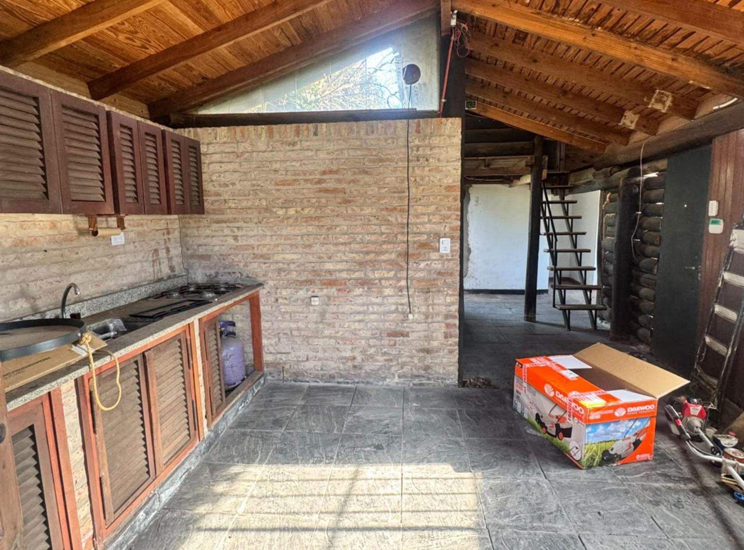 Foto de VENTA QUINTA EN FRANCISCO ALVAREZ CON PILETA, imagen 3