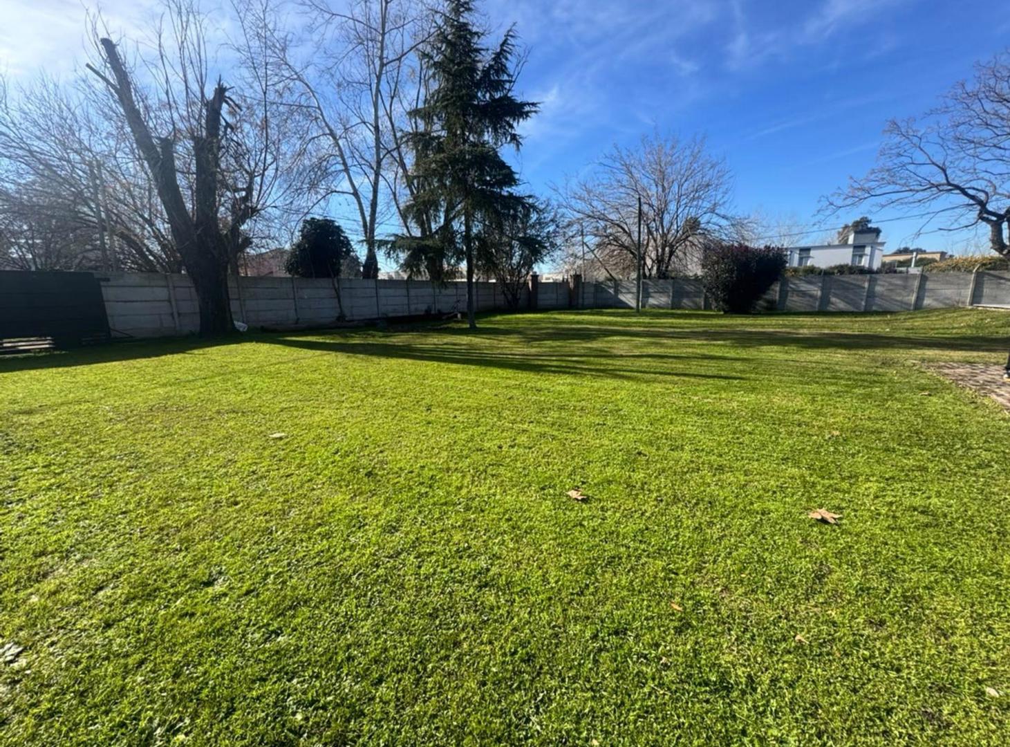 Foto de VENTA QUINTA EN FRANCISCO ALVAREZ CON PILETA, imagen 4
