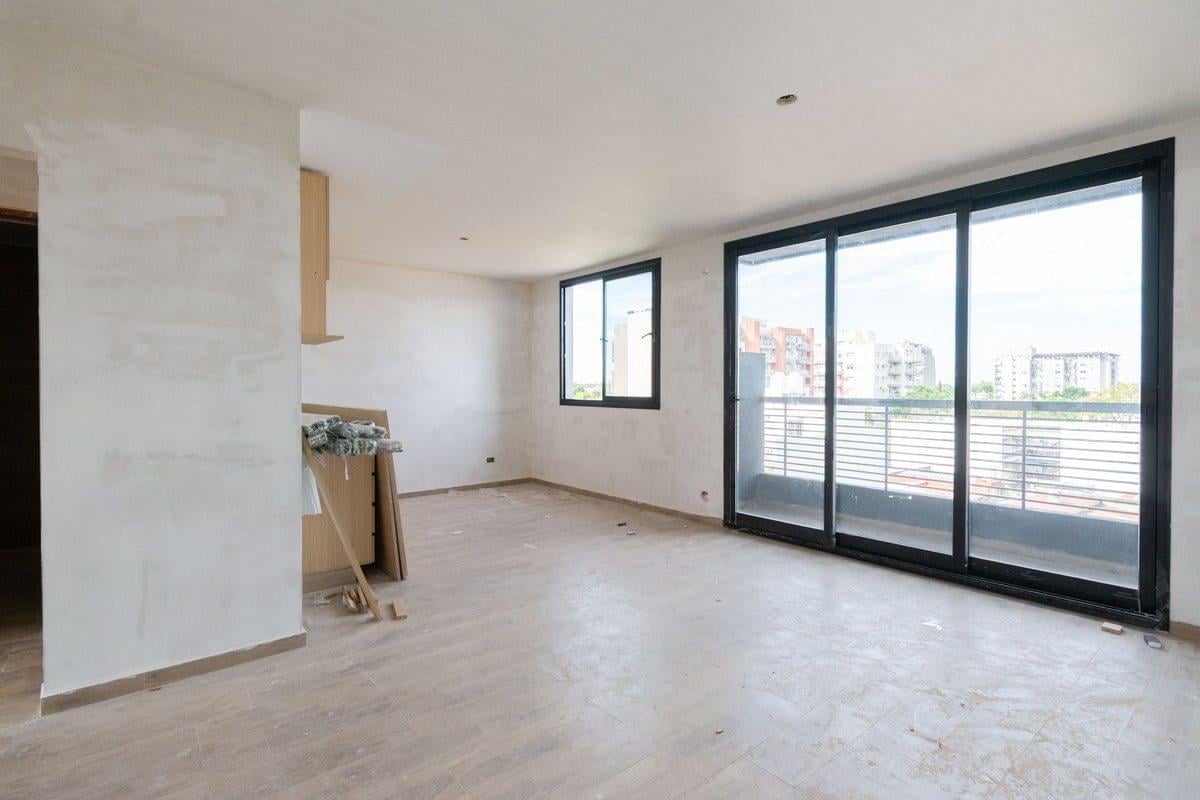 Foto de VENTA DEPARTAMENTO TRES AMBIENTES MORON ESTRENAR, imagen 2