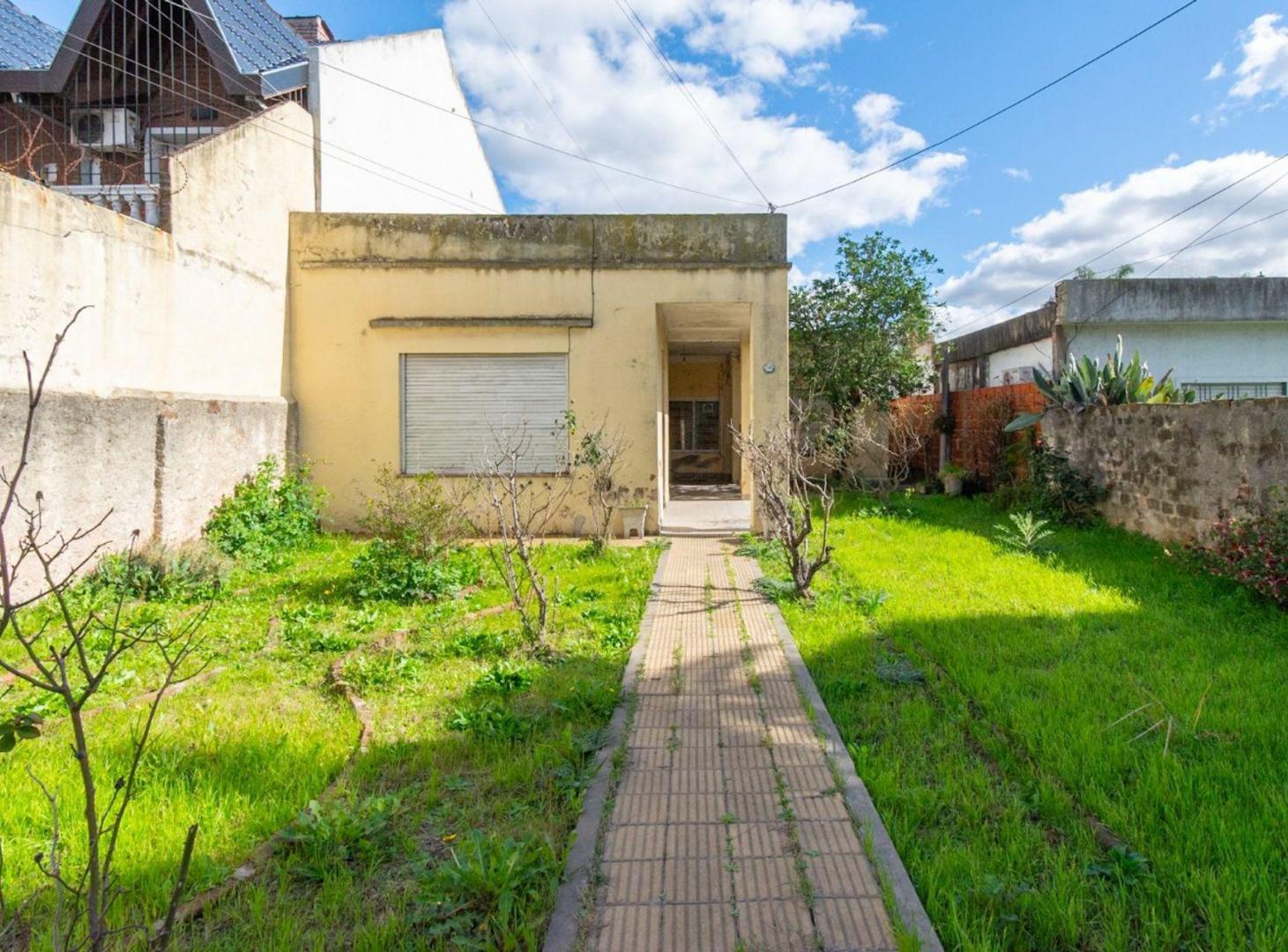 Foto de VENTA LOTE CASA ZONA SEMI INDUSTRIAL MORON 600MTS, imagen 2