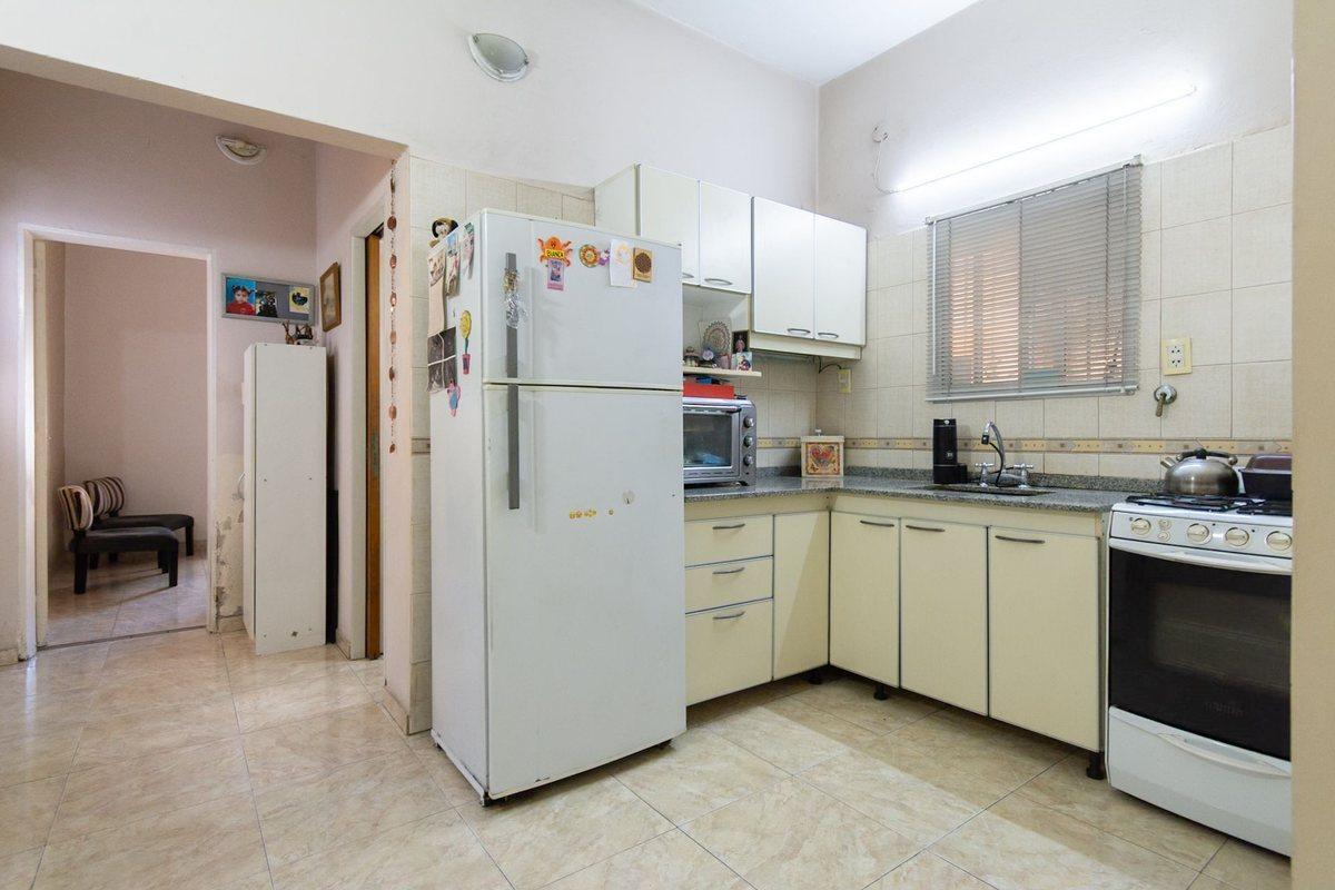 Foto de VENTA CASA DEPARTAMENTO LOCAL VILLA TESEI, imagen 2