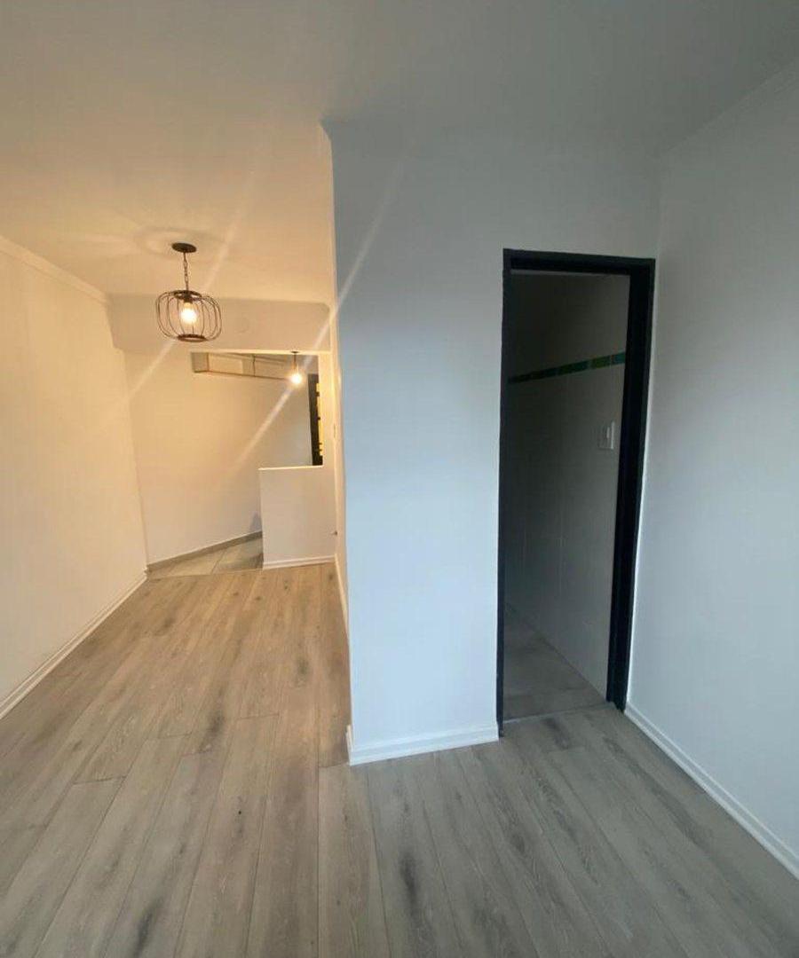 Foto de Venta departamento duplex 2 amb Castelar Norte, imagen 5