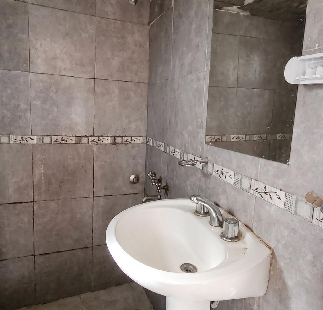 Foto de Venta PH 3 Ambientes Patio Tapiales Apto Credito, imagen 2