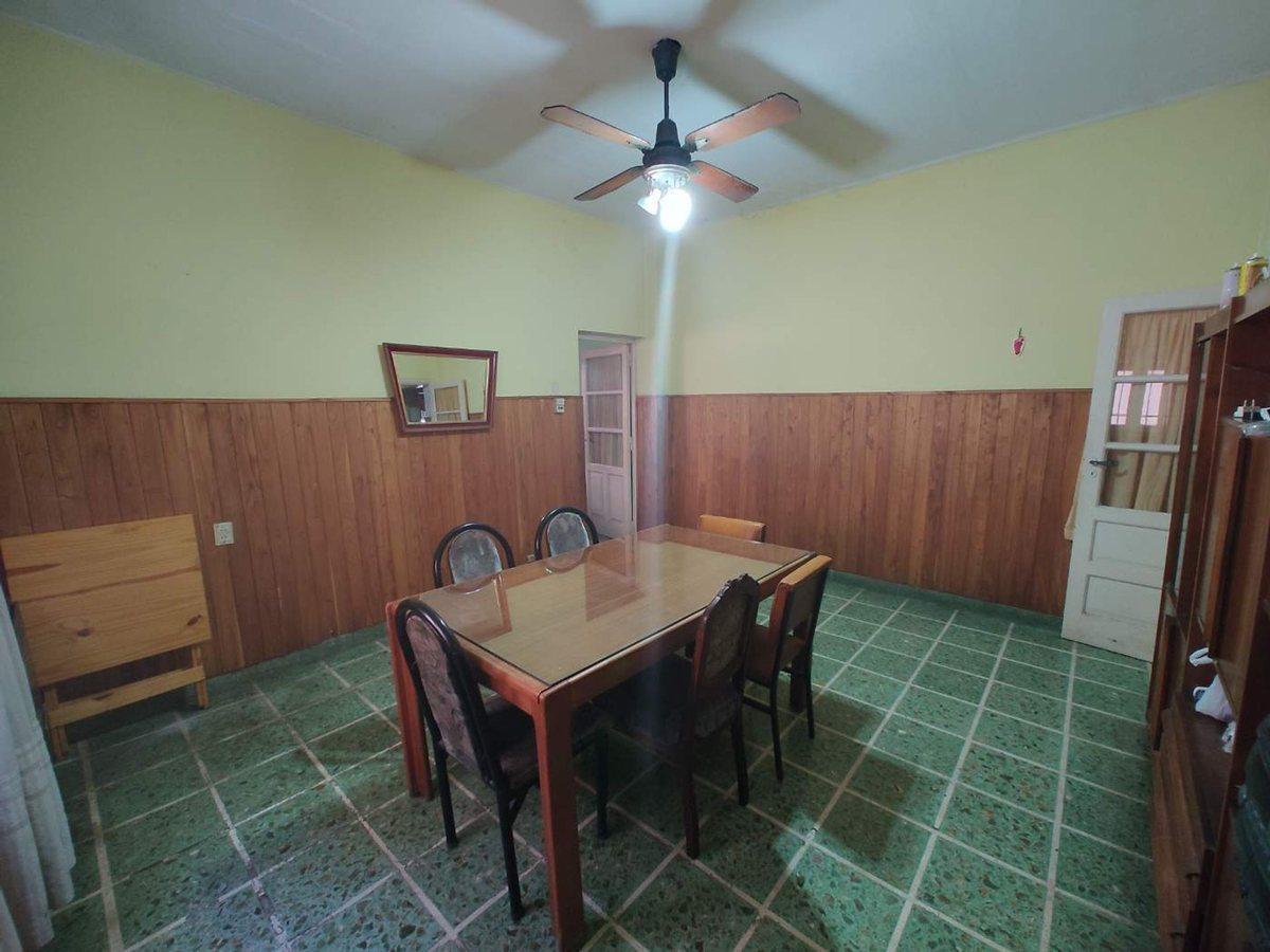 Foto de VENTA CASA 4 AMBIENTES, MORON, APTO CREDITO!, imagen 4