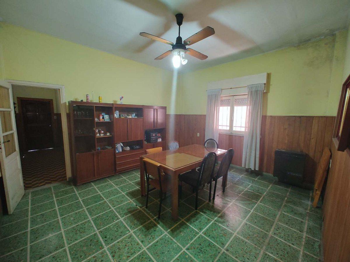 Foto de VENTA CASA 4 AMBIENTES, MORON, APTO CREDITO!, imagen 5