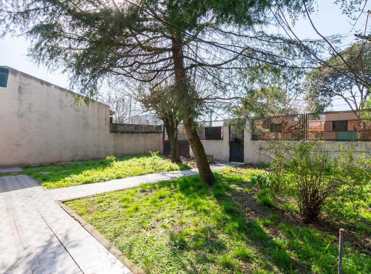 Foto de VENTA CASA CASTELAR A RECICLAR, imagen 5