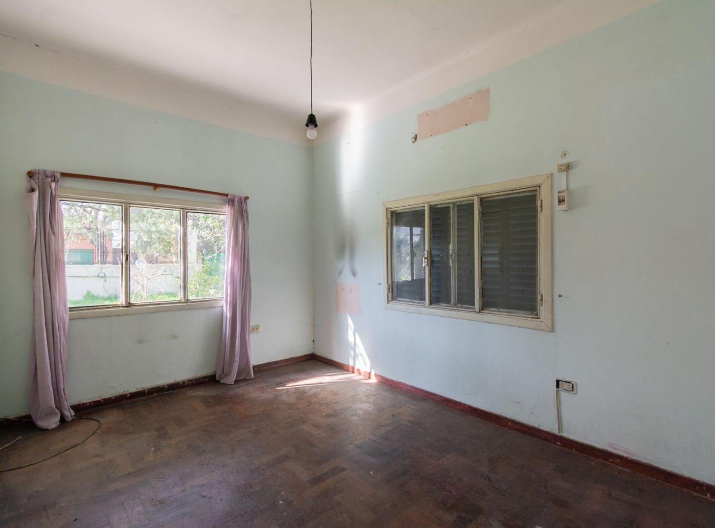 Foto de VENTA CASA CASTELAR A RECICLAR, imagen 4