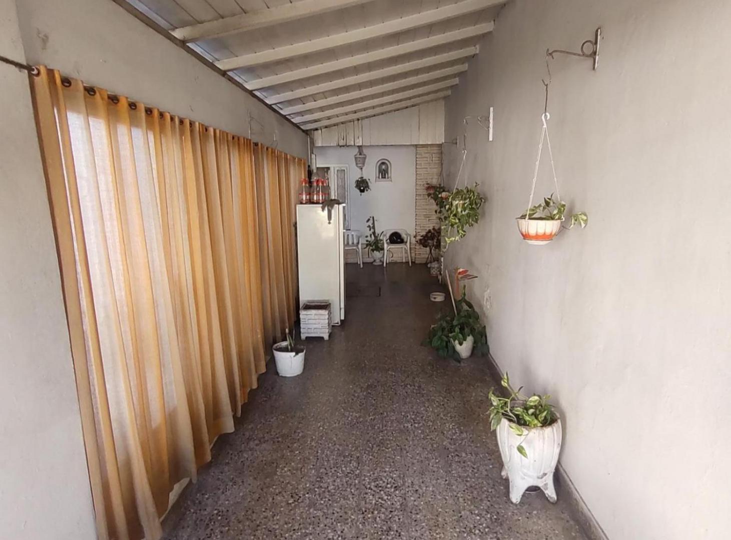 Foto de VENTA CASA , LOTE PROPIO, MORON!, imagen 4