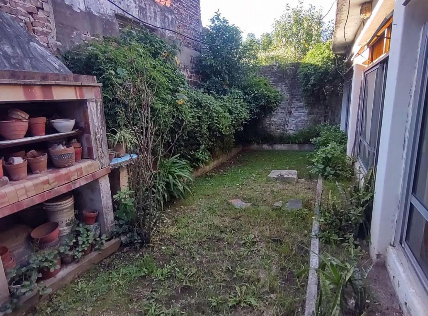 Foto de VENTA CASA , LOTE PROPIO, MORON!, imagen 5