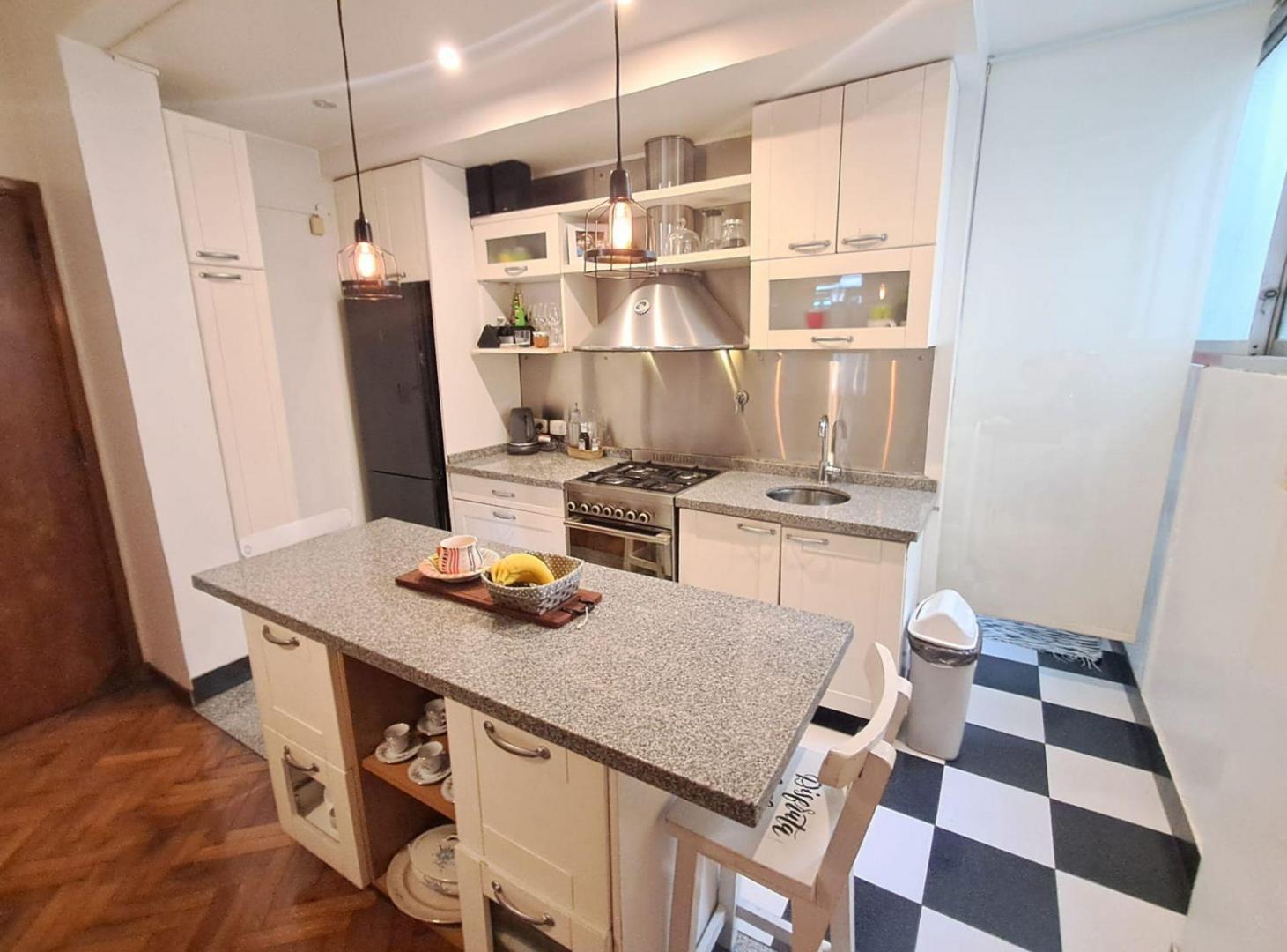 Foto de VENTA SEMIPISO TRES AMBIENTES CABALLITO, imagen 4